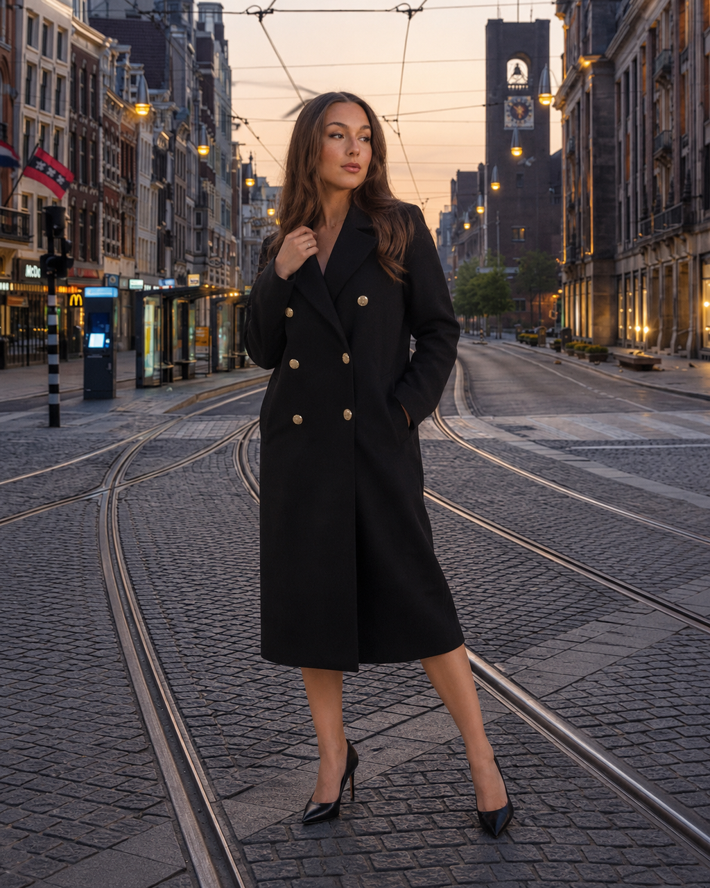 Froukje - Winterjas Dames Halflang met Goudkleurige Knopen Stijlvol