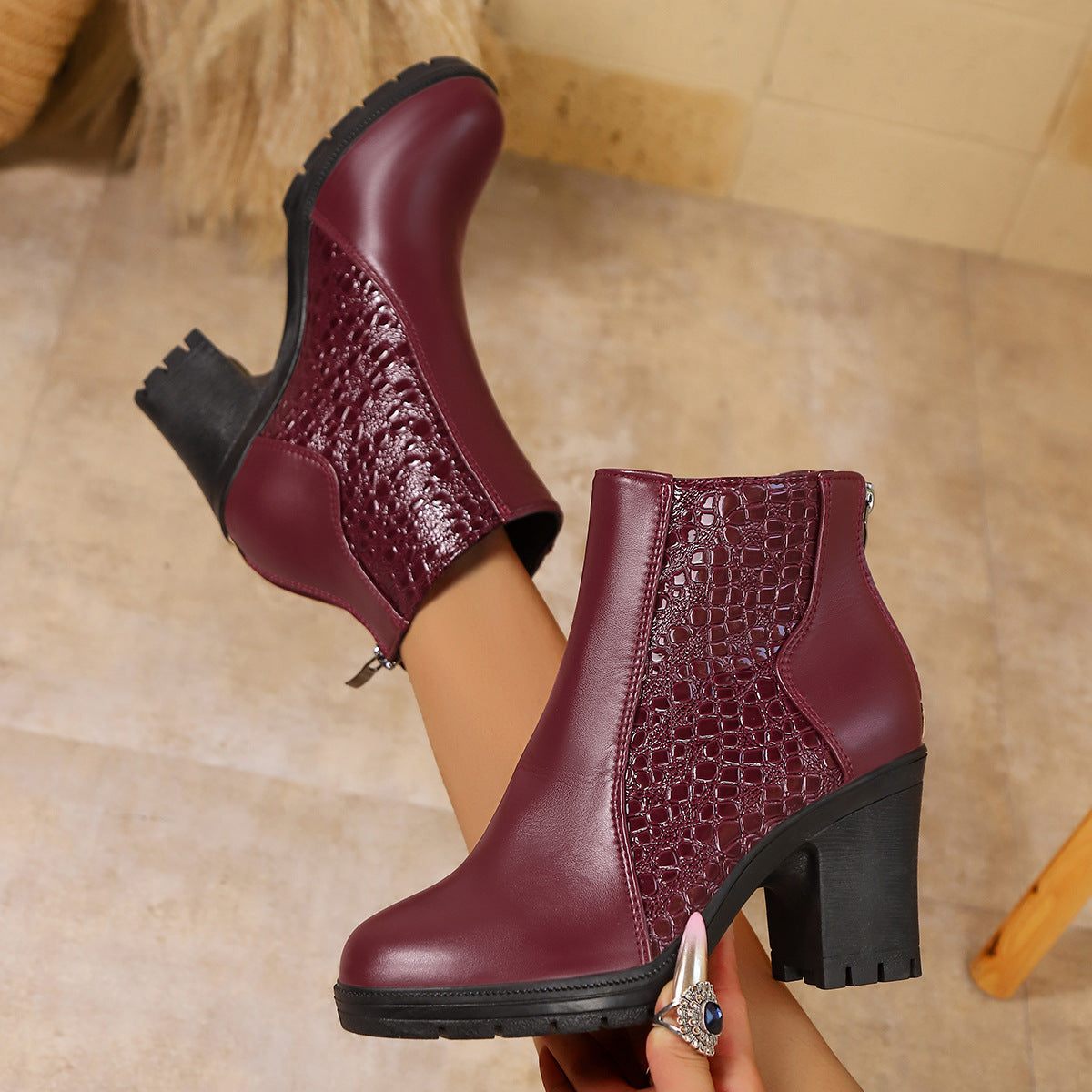 Hilde - Enkellaarzen Dames met Blokhak en Crocoprint Stoer en Elegant