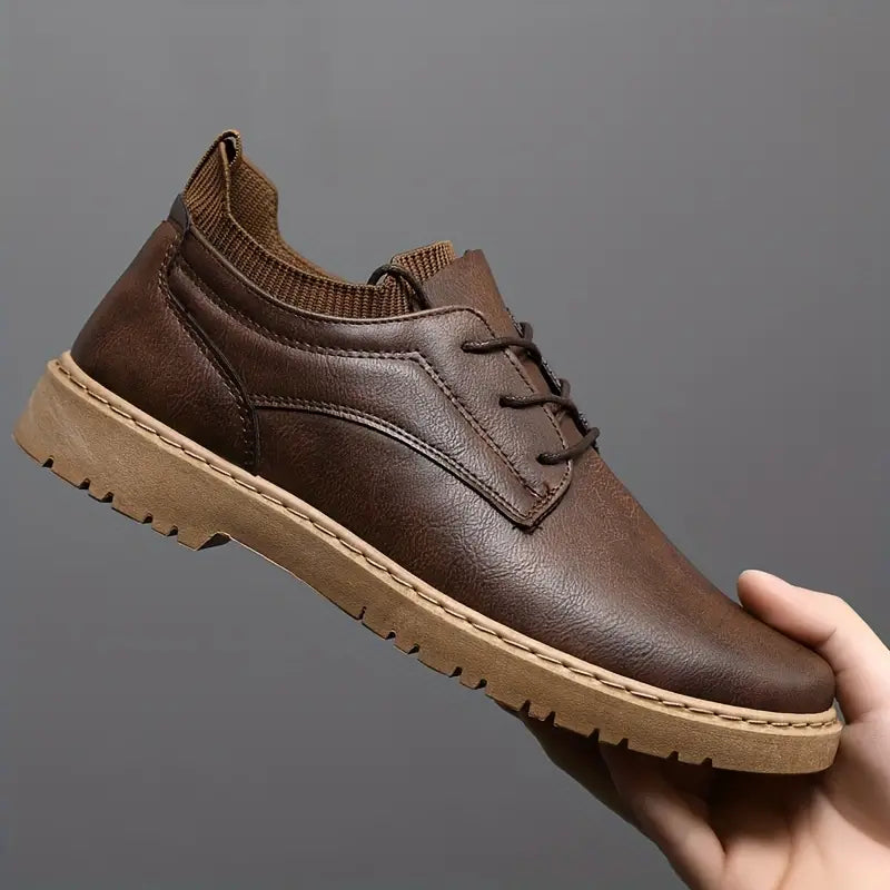 Tim - Boots Heren Laag met Veters en Profielzool Comfortabel en Tijdloos