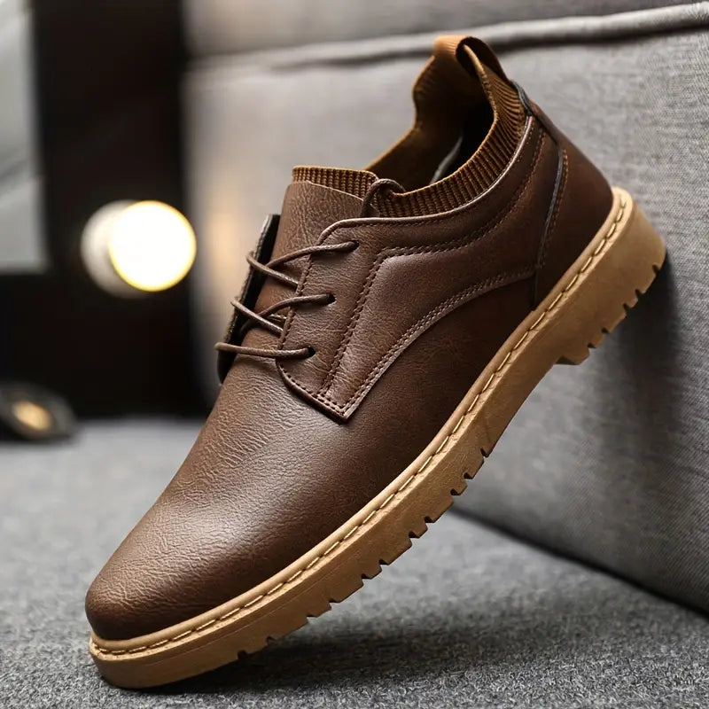 Tim - Boots Heren Laag met Veters en Profielzool Comfortabel en Tijdloos