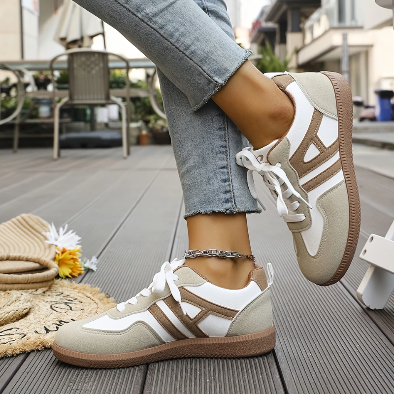 Machteld - Sneakers Dames Retro Laag met Veters Zelfverzekerd en Tijdloos