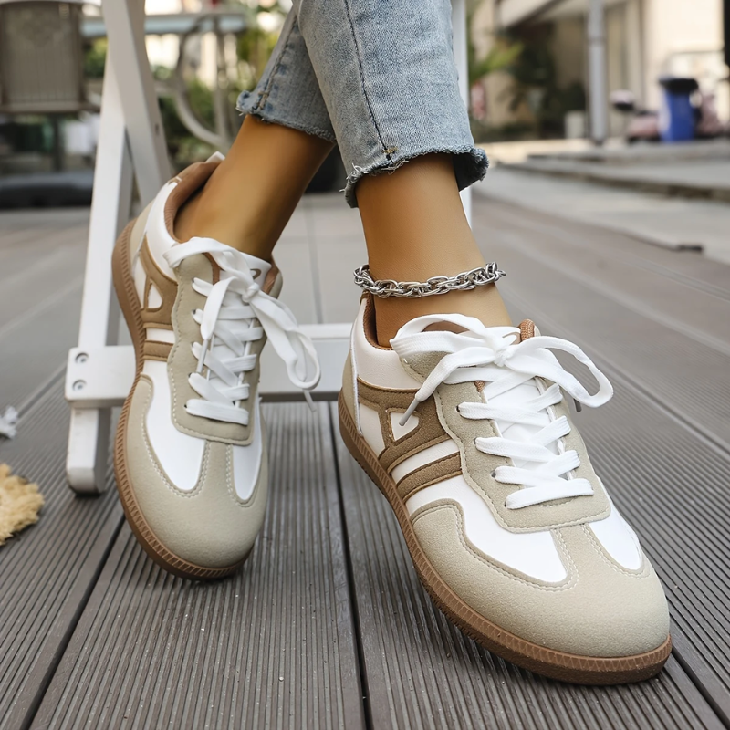 Machteld - Sneakers Dames Retro Laag met Veters Zelfverzekerd en Tijdloos