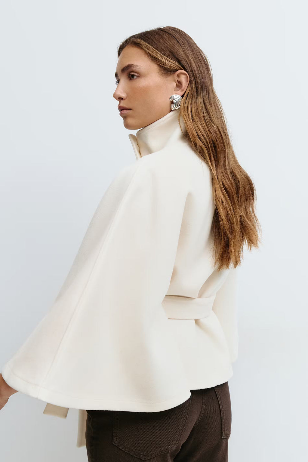 Capejas Dames Kort met Opstaande Kraag en Strikceintuur Elegant